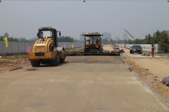 大學東一路水穩(wěn)基層壓實